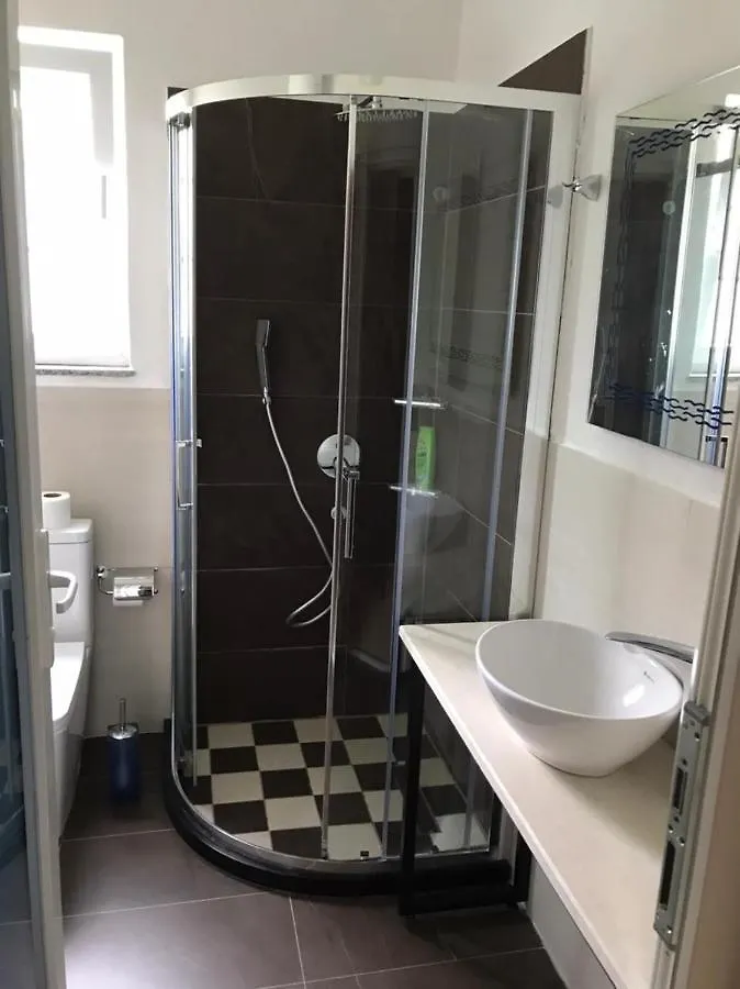 Guesthouse Drinos Valbone 3*,  Albania